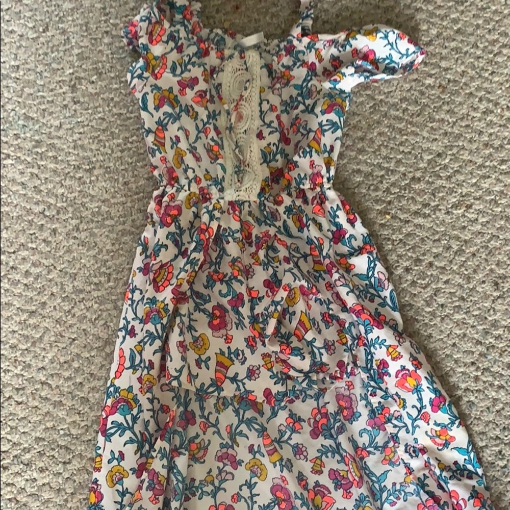I’m selling a romper from tj max